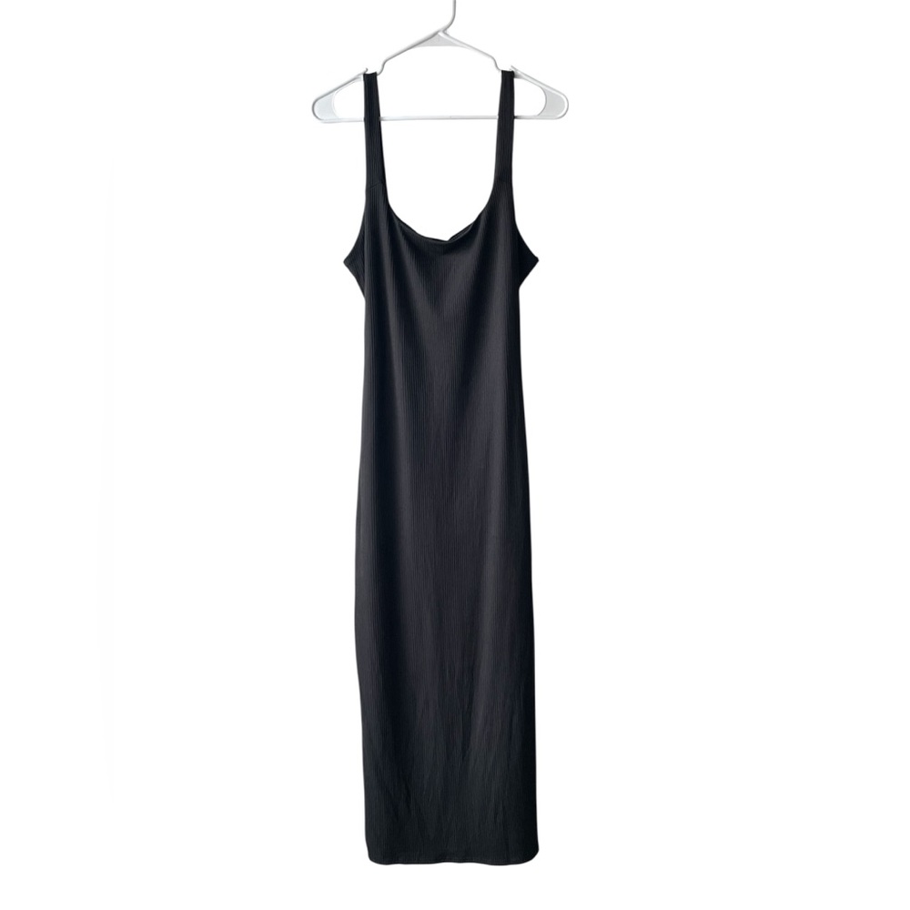 Kaileigh Classic Black Maxi Dress - Picture 2 of 9